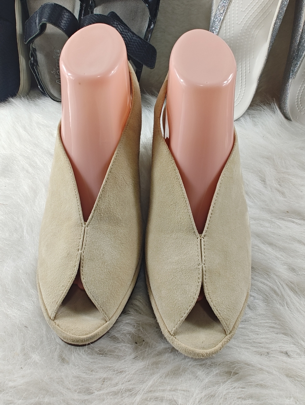 L'Amour des Pieds Odett Cream Suede Open Toe Slingback Wedge Sandals Women’s 9M